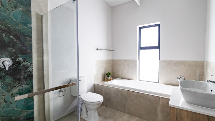 2 Bedroom Property for Sale in Britannia Beach Estate Western Cape